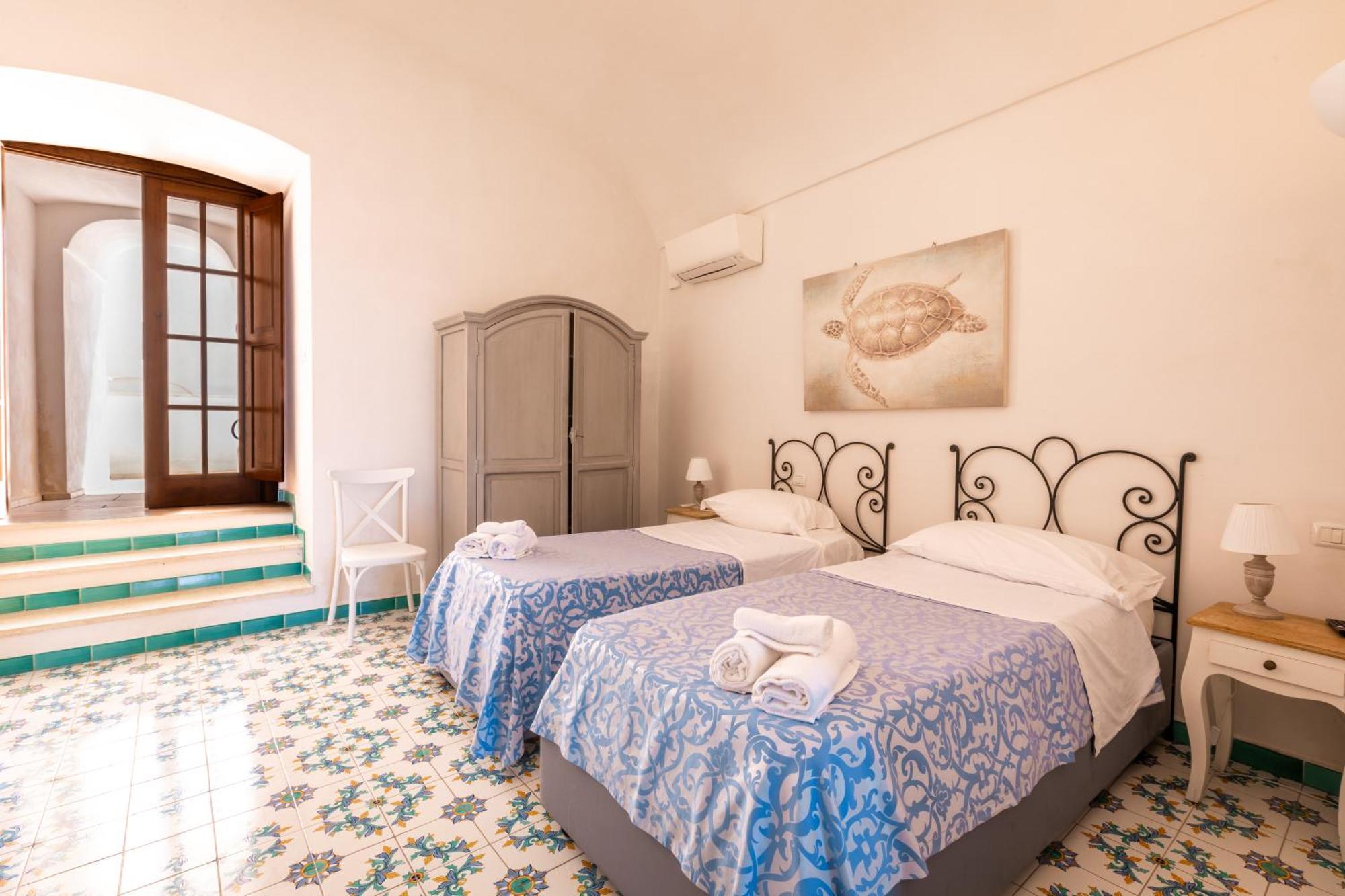 Hotel Torre Dei Borboni Ponza Ngoại thất bức ảnh