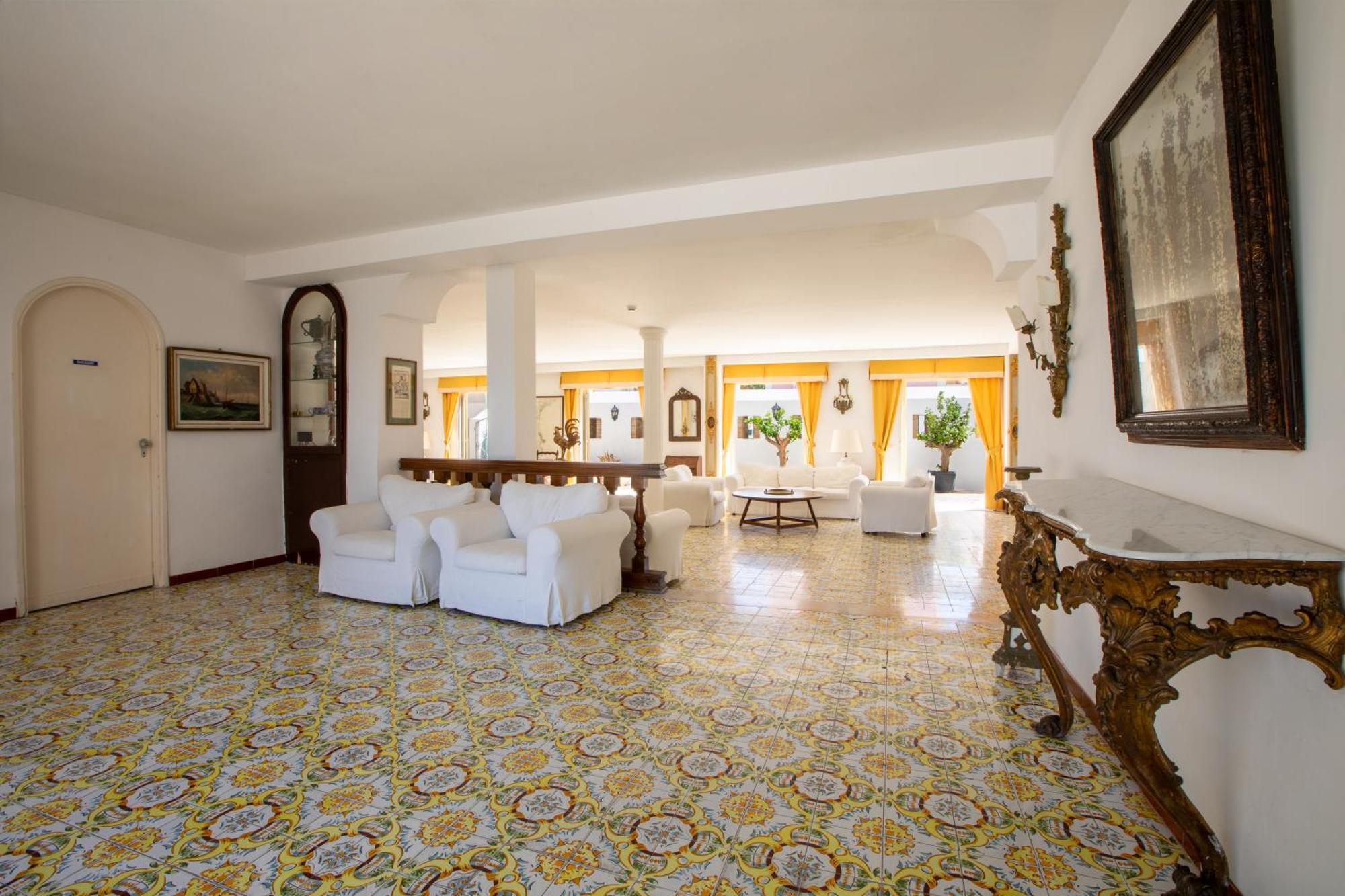 Hotel Torre Dei Borboni Ponza Ngoại thất bức ảnh