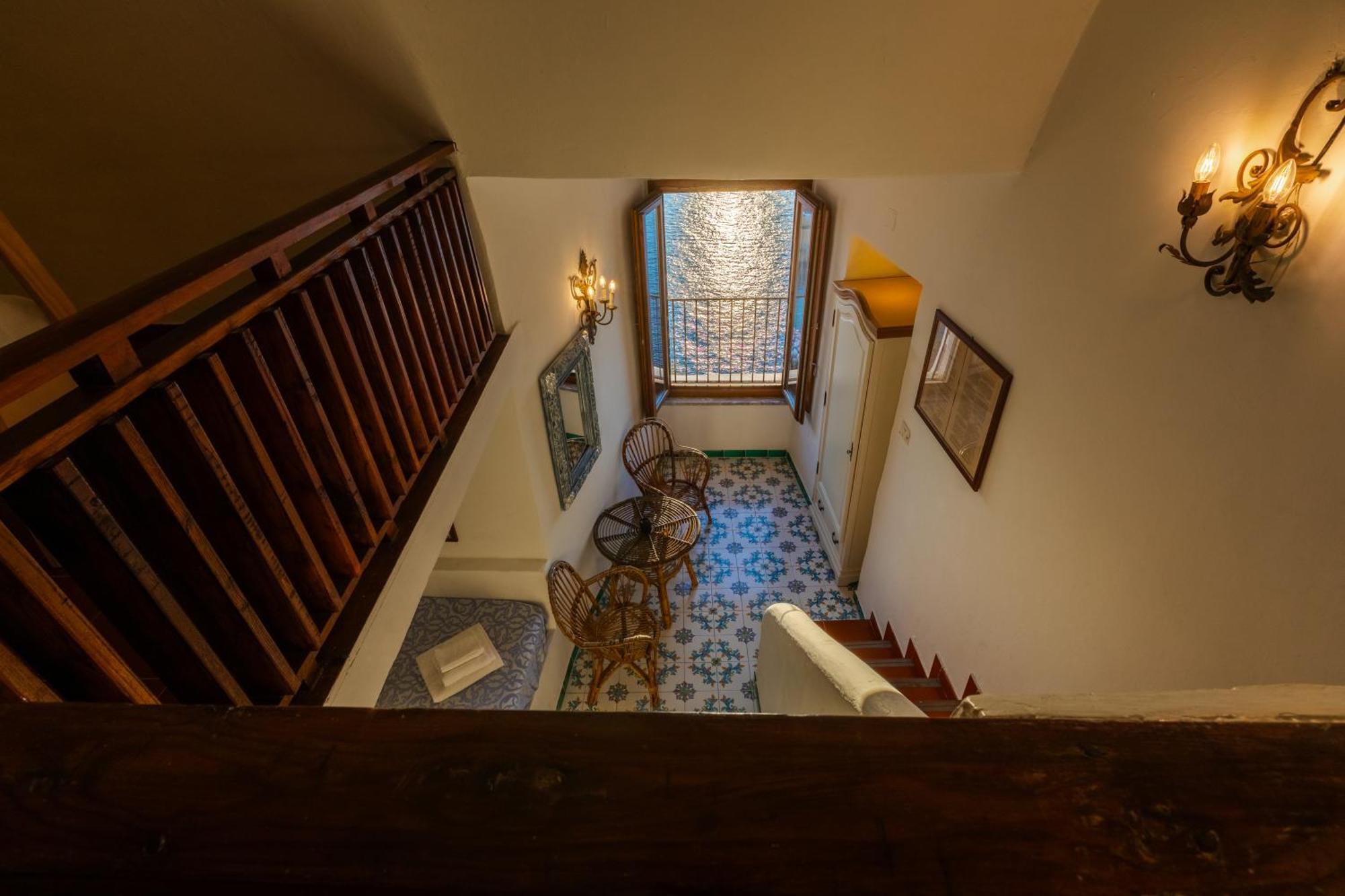 Hotel Torre Dei Borboni Ponza Ngoại thất bức ảnh