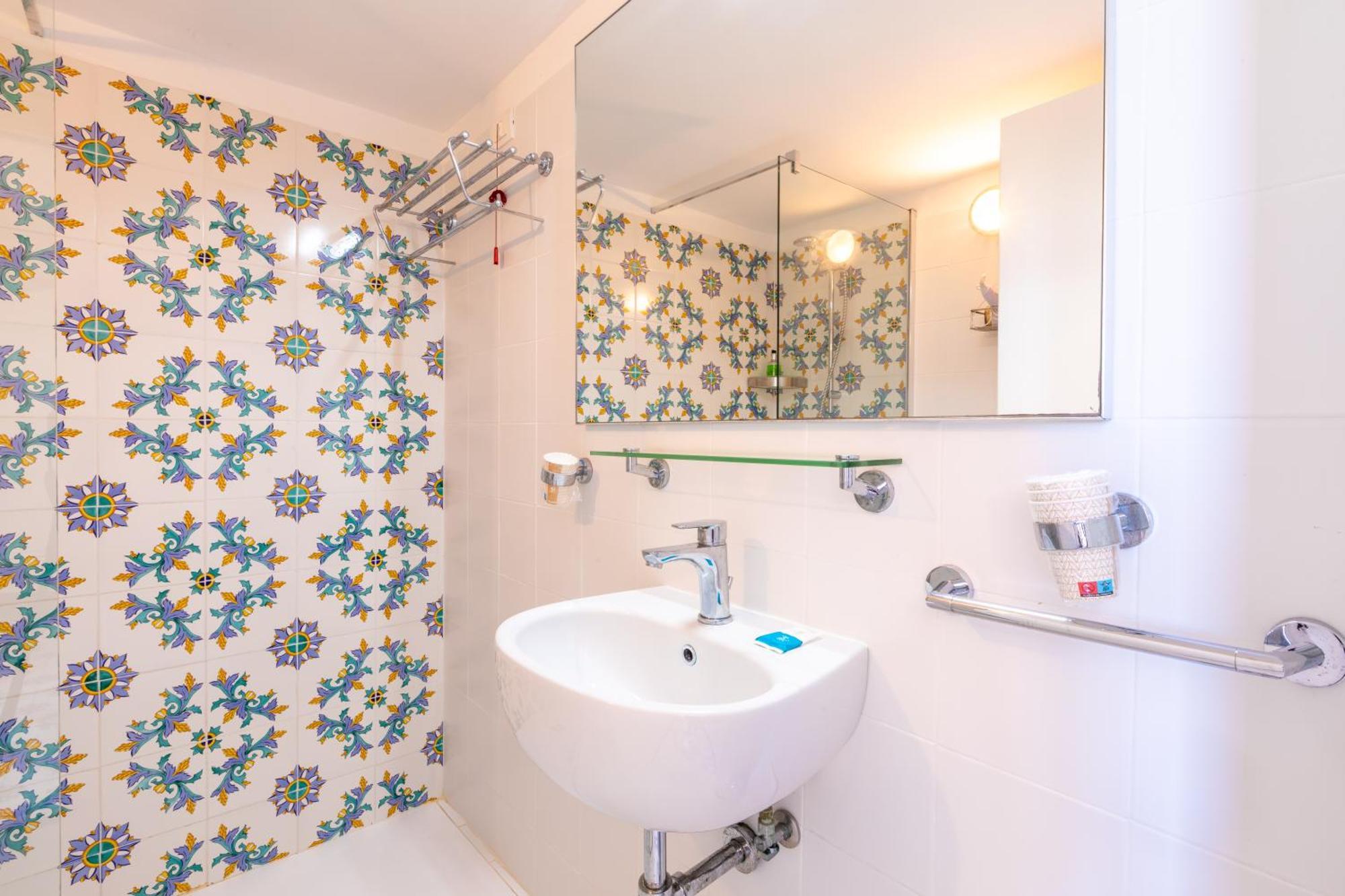 Hotel Torre Dei Borboni Ponza Ngoại thất bức ảnh