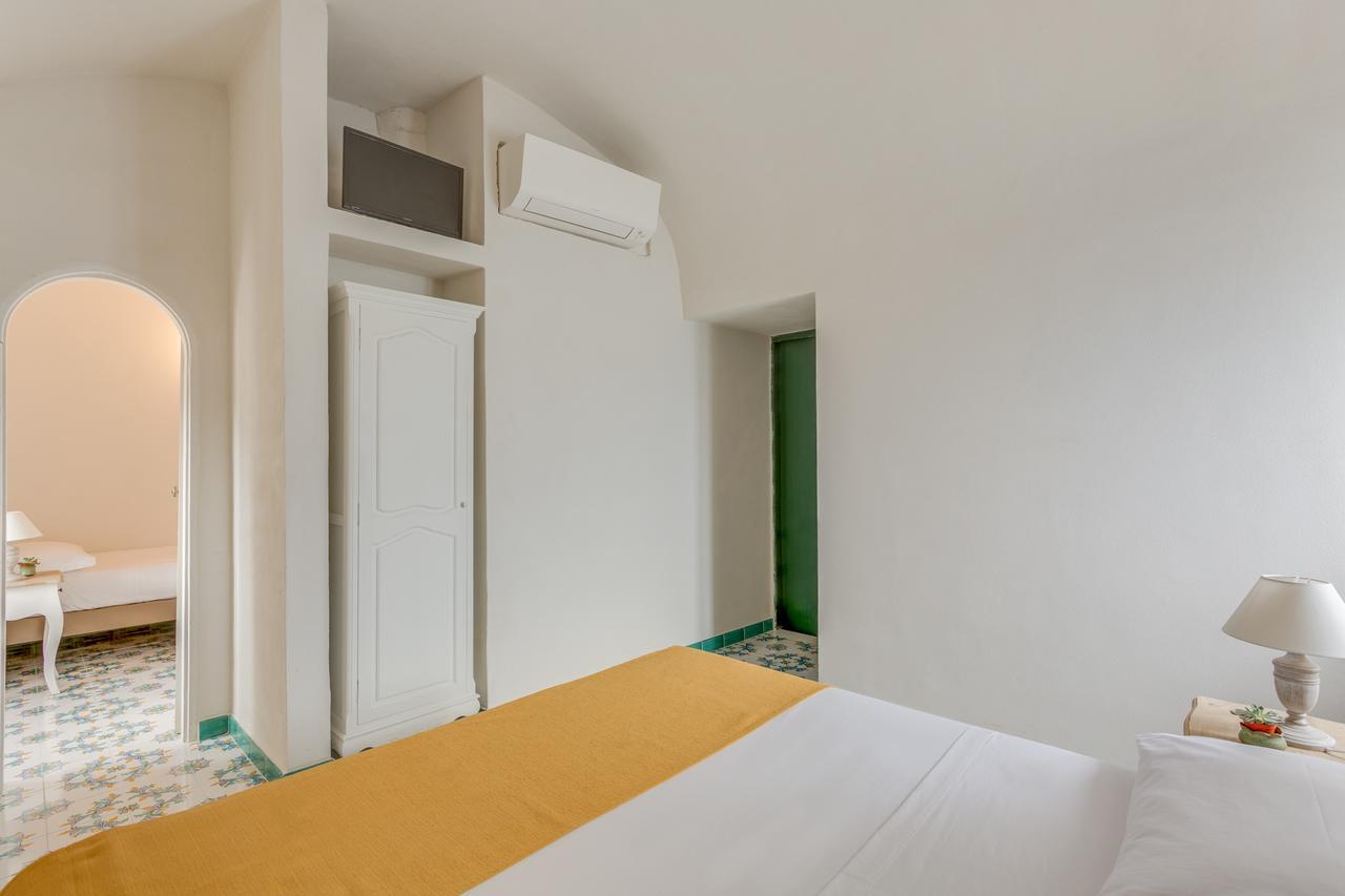 Hotel Torre Dei Borboni Ponza Ngoại thất bức ảnh