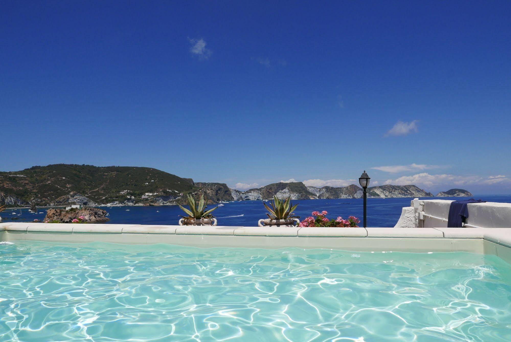 Hotel Torre Dei Borboni Ponza Ngoại thất bức ảnh