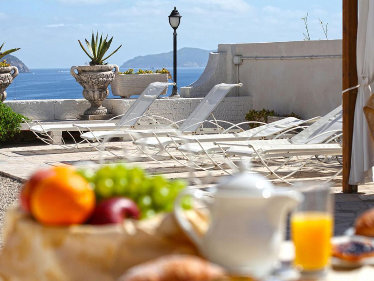 Hotel Torre Dei Borboni Ponza Ngoại thất bức ảnh