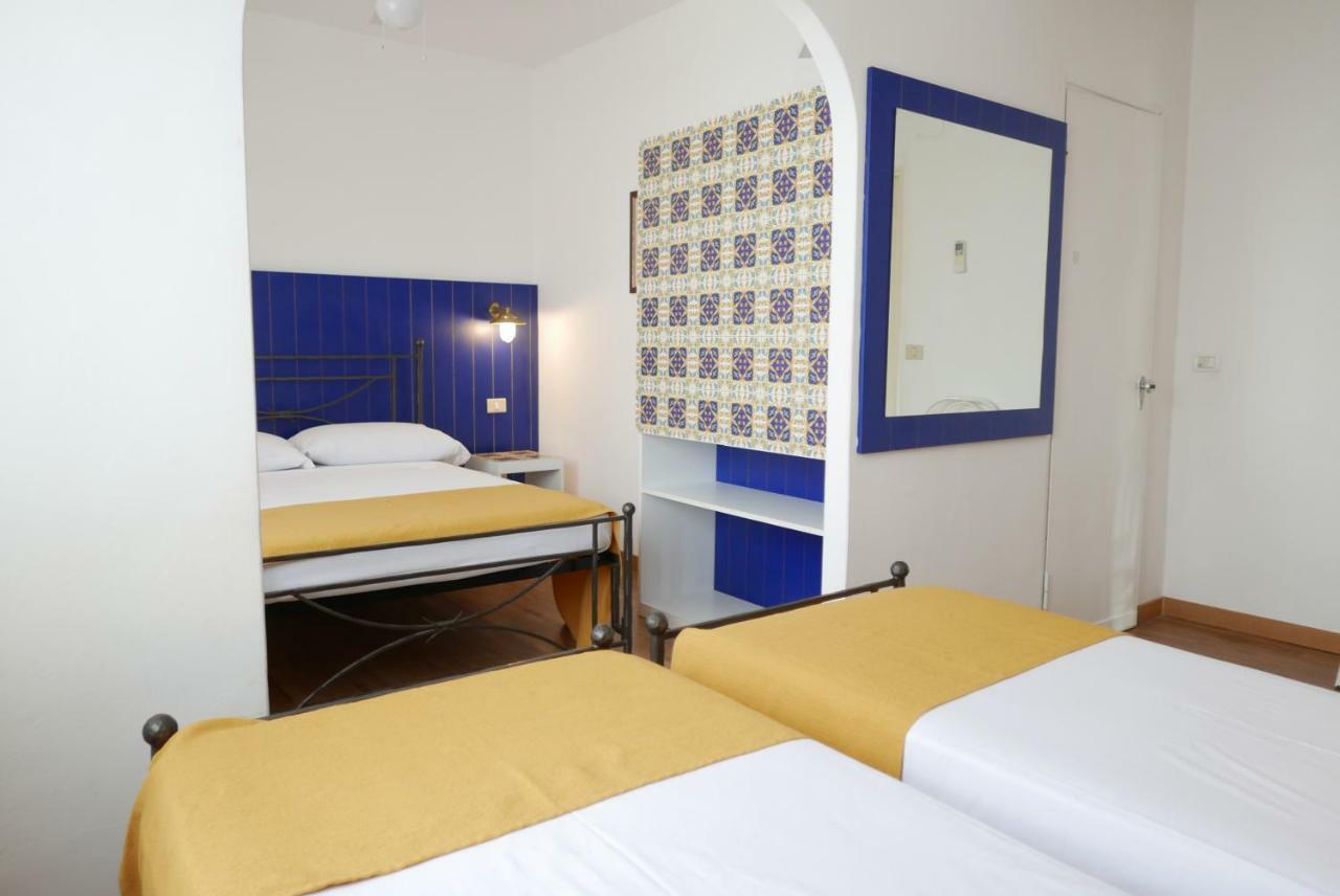 Hotel Torre Dei Borboni Ponza Ngoại thất bức ảnh
