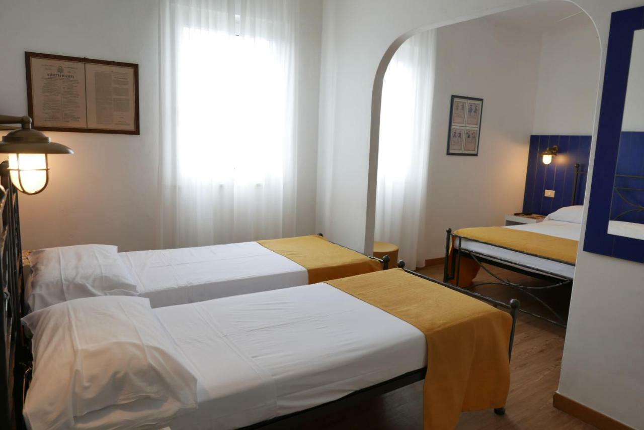 Hotel Torre Dei Borboni Ponza Ngoại thất bức ảnh